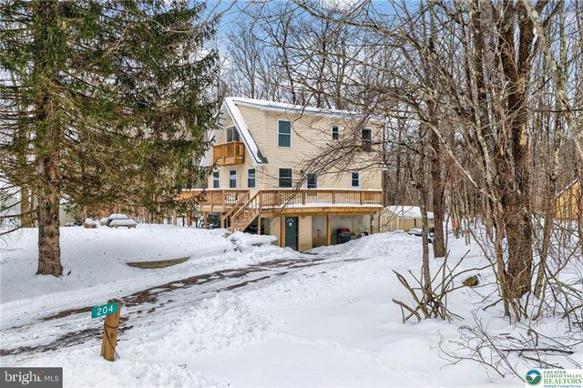 204 YUMA TRL, Pocono Lake, PA 18347