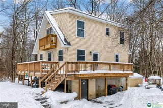 204 YUMA TRL, Pocono Lake, PA 18347