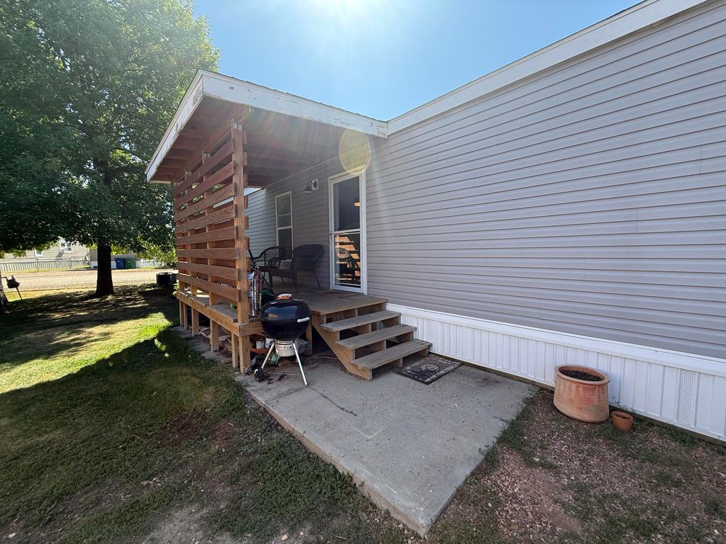 808 Avoca 25, Sheridan, WY 82801 photo 2