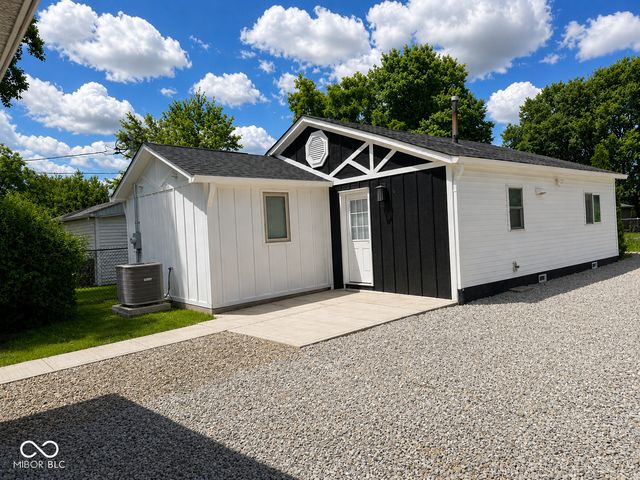 1909 S Pershing, Indianapolis, IN 46221