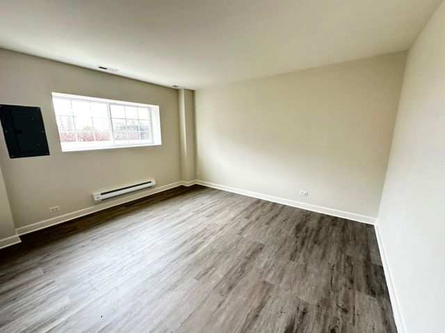 1665 Ruby Drive 1, Pingree Grove, IL 60140