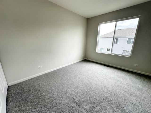 1665 Ruby Drive 1, Pingree Grove, IL 60140