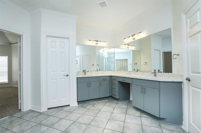 1715 Cottage Landing Lane, Houston, TX 77077