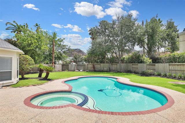 1715 Cottage Landing Lane, Houston, TX 77077