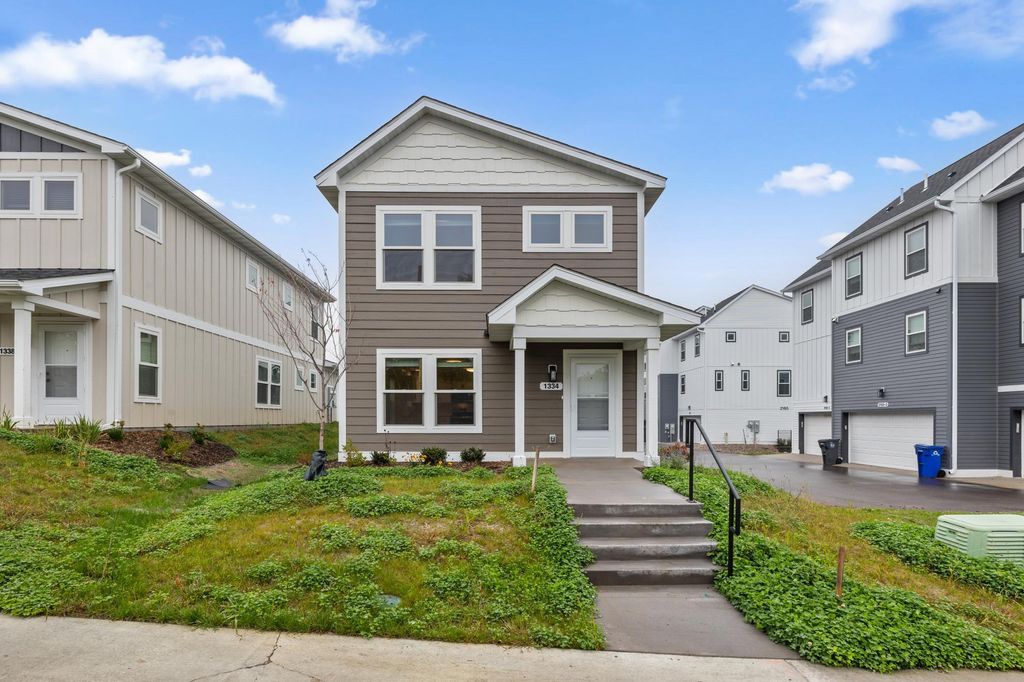 1334 Winthrop Street N, Saint Paul, MN 55119 — photo 2