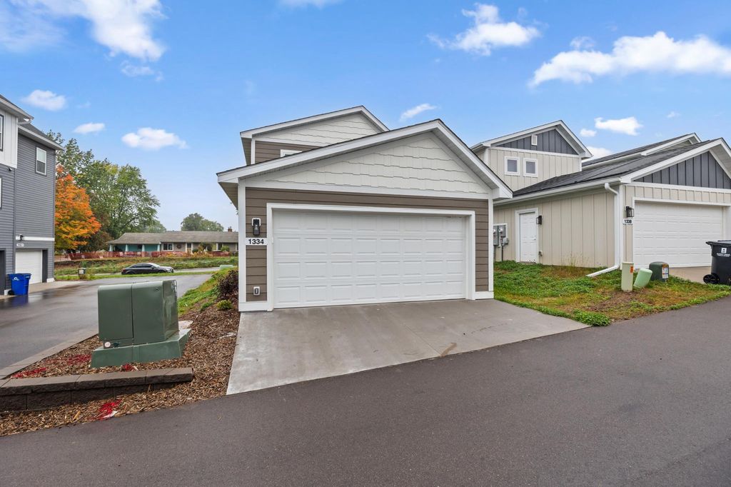 1334 Winthrop Street N, Saint Paul, MN 55119 — photo 4