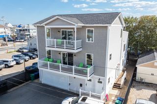 3 Perkins Avenue # 2, Hampton, NH 03842