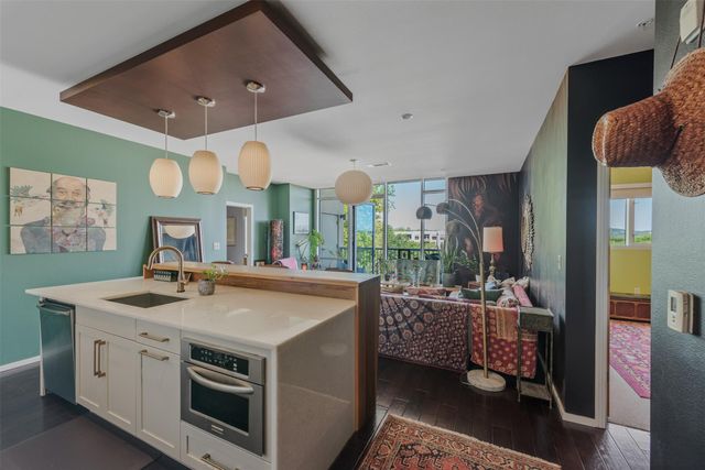 1600 Barton Springs RD 1507, Austin, TX 78704