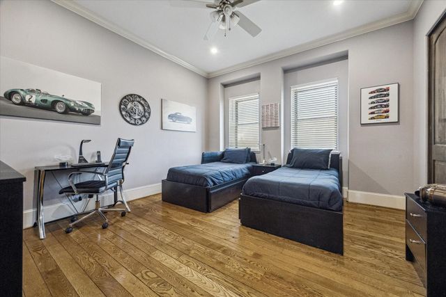 4119 Allen St, Houston, TX 77007