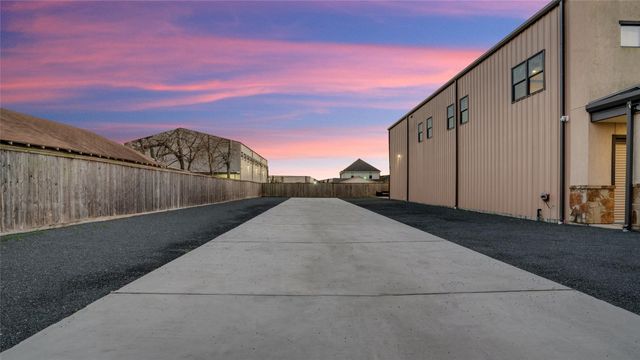 4119 Allen St, Houston, TX 77007