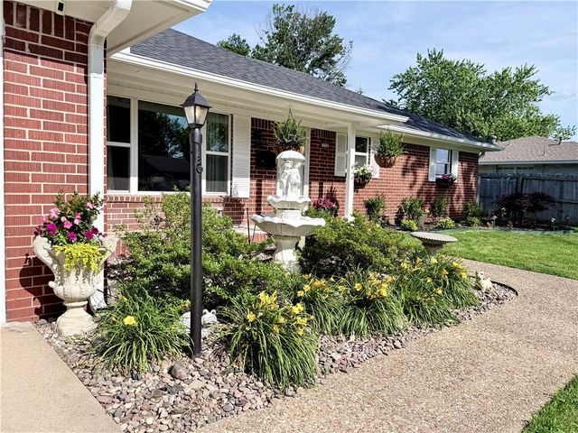715 Maria Street, Springdale, AR 72762