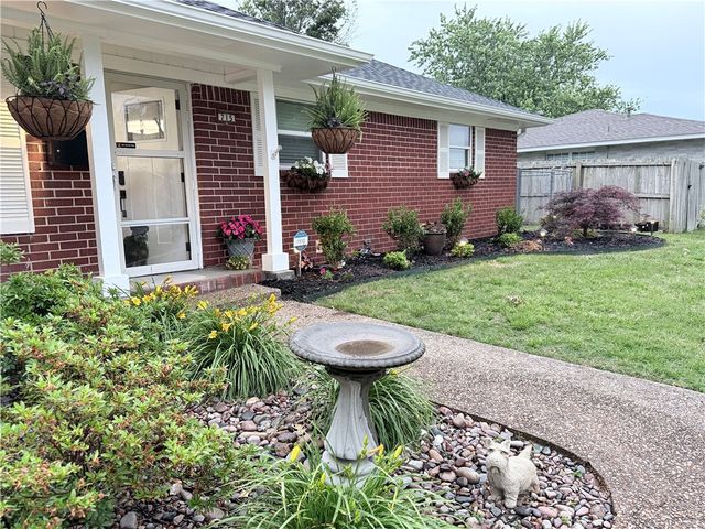 715 Maria Street, Springdale, AR 72762