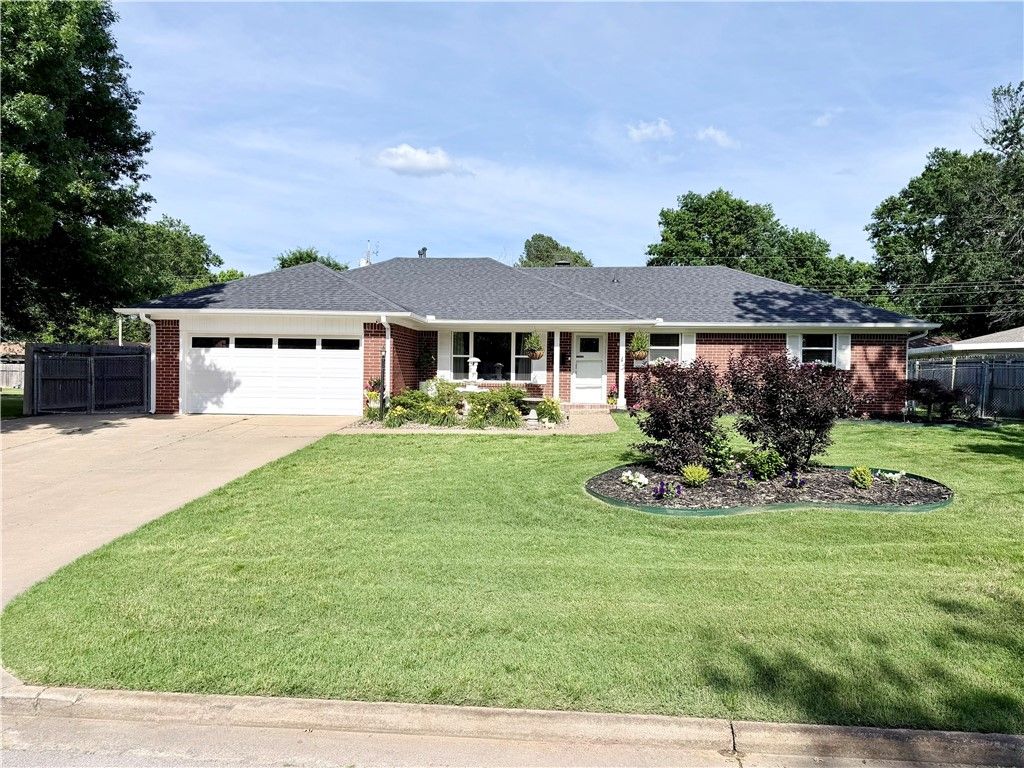 715 Maria Street, Springdale, AR 72762