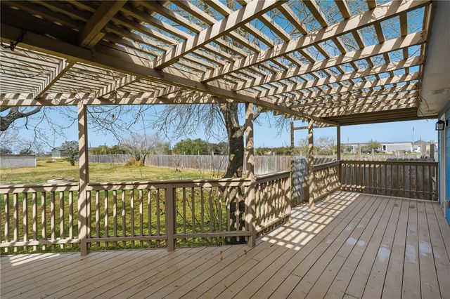 131 Janecek, Rockport, TX 78382