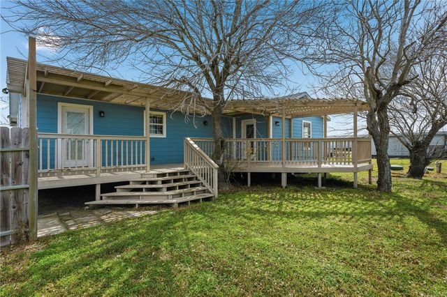 131 Janecek, Rockport, TX 78382