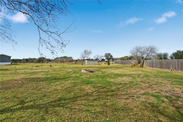 131 Janecek, Rockport, TX 78382