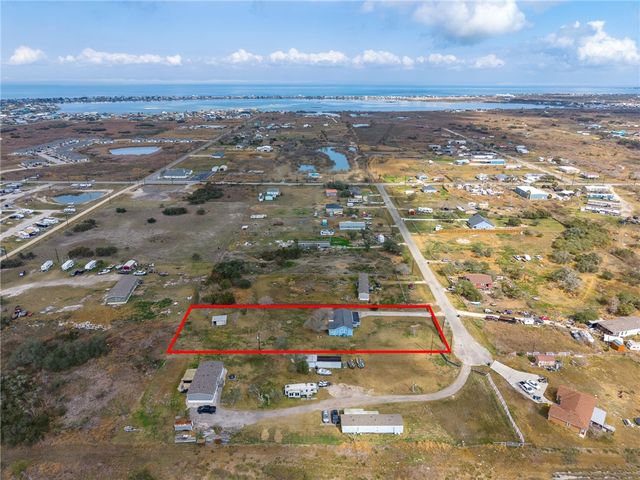131 Janecek, Rockport, TX 78382