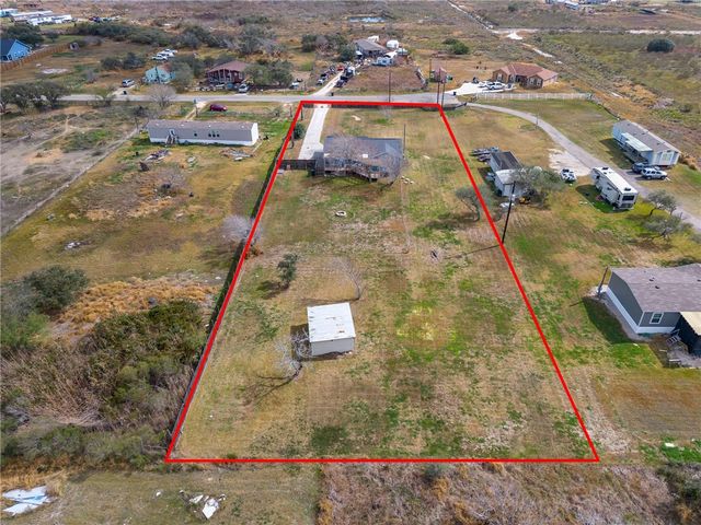 131 Janecek, Rockport, TX 78382