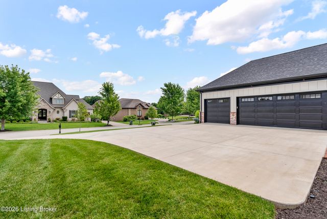 5204 Spring Mist Ct, Prospect, KY 40059