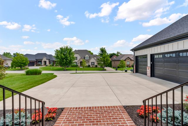 5204 Spring Mist Ct, Prospect, KY 40059