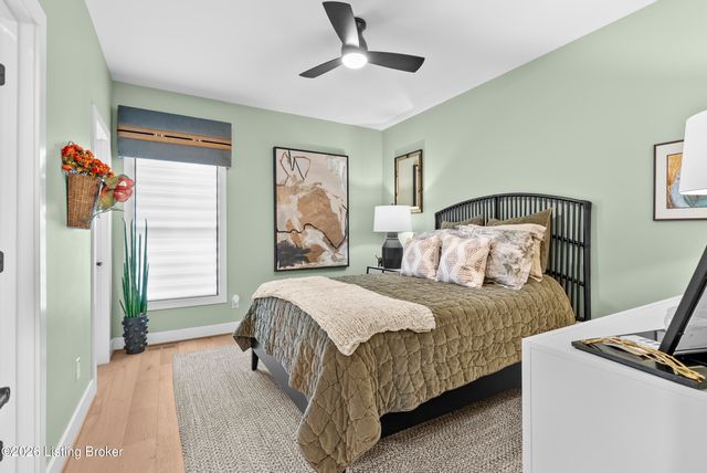 5204 Spring Mist Ct, Prospect, KY 40059