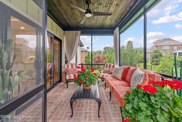5204 Spring Mist Ct, Prospect, KY 40059