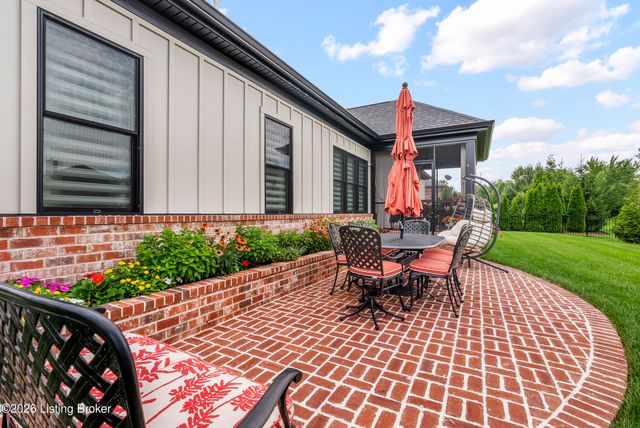 5204 Spring Mist Ct, Prospect, KY 40059