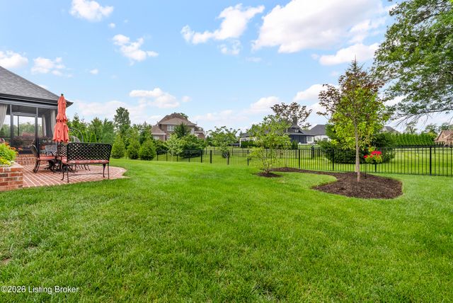 5204 Spring Mist Ct, Prospect, KY 40059