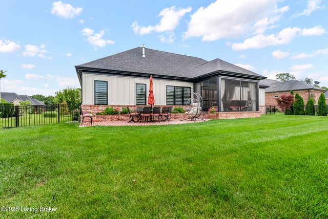 5204 Spring Mist Ct, Prospect, KY 40059