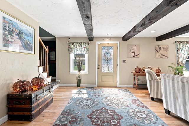 7 Chute Rd, Newbury, MA 01922