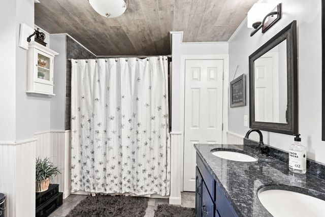 7 Chute Rd, Newbury, MA 01922