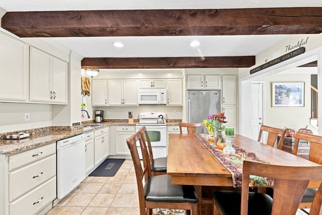 7 Chute Rd, Newbury, MA 01922