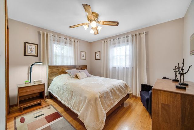 9544 Hawthorne Drive, Munster, IN 46321