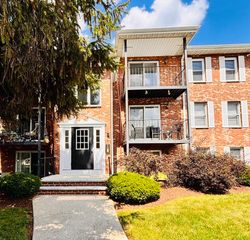364 Neponset St K, Canton, MA 02021