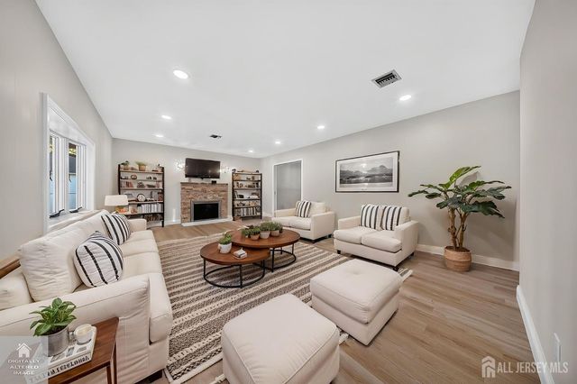 3 Innes Road, East Brunswick, NJ 08816