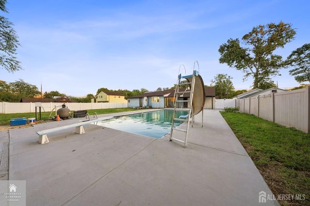 3 Innes Road, East Brunswick, NJ 08816