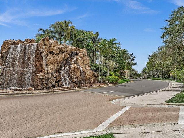 1208 NW 144th Terrace, Pembroke Pines, FL 33028
