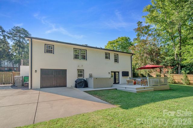 5917 Doncaster Drive, Charlotte, NC 28211