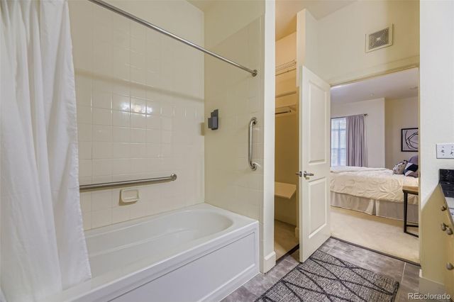 5677 S Park Place B111, Englewood, CO 80111