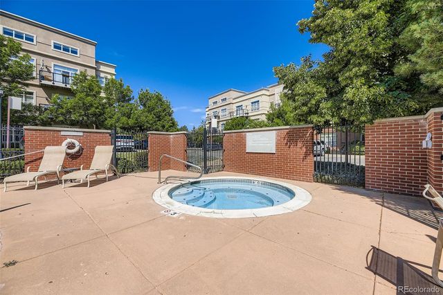 5677 S Park Place B111, Englewood, CO 80111