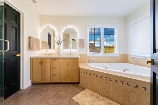 7378 Winchester Lane, Schererville, IN 46375