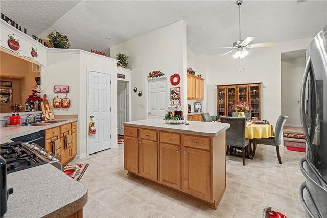 1924 Brittlebank Lane, Lawrenceville, GA 30043