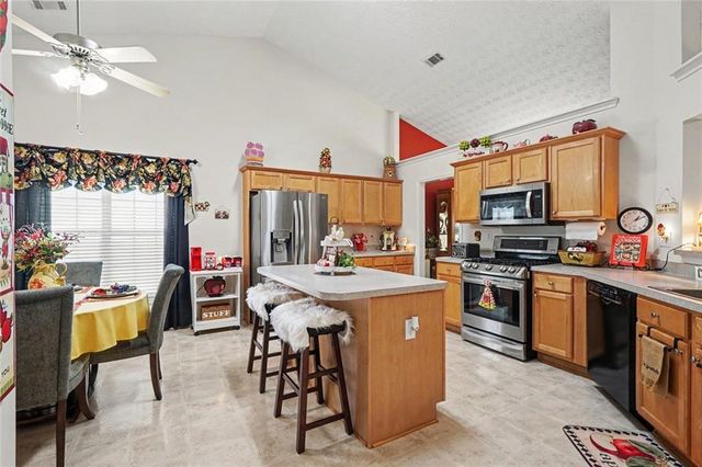 1924 Brittlebank Lane, Lawrenceville, GA 30043