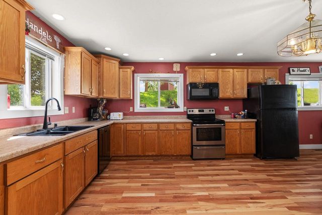 4239 Reeson Road, Barneveld, WI 53507