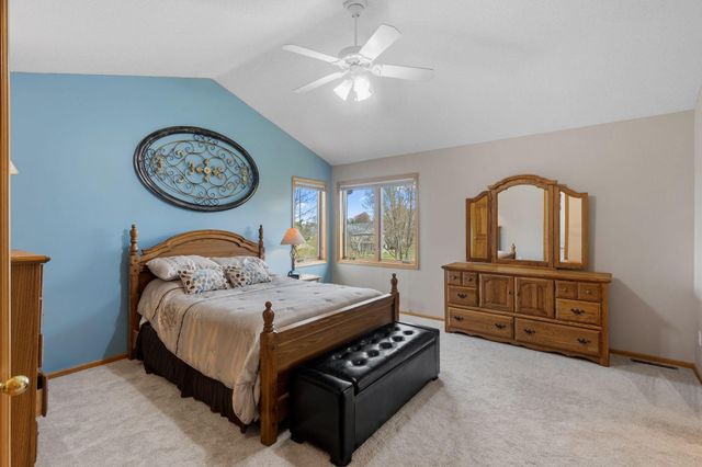 10053 Raleigh Court, Woodbury, MN 55129