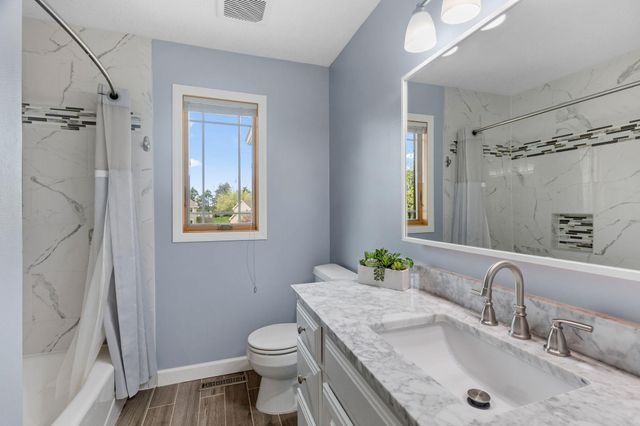 10053 Raleigh Court, Woodbury, MN 55129