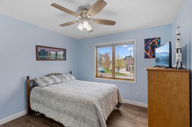 10053 Raleigh Court, Woodbury, MN 55129