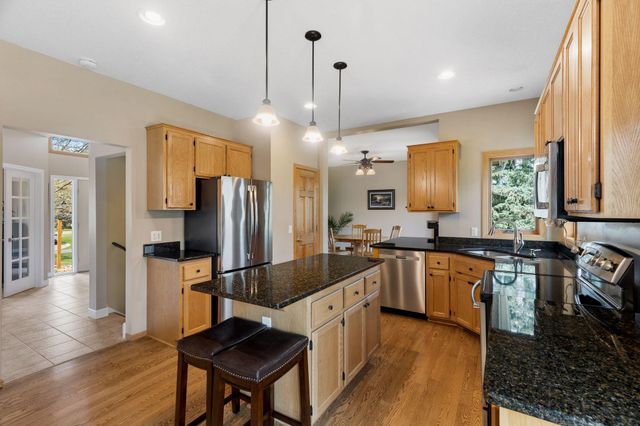 10053 Raleigh Court, Woodbury, MN 55129