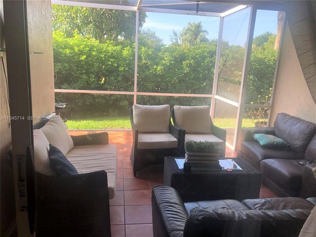 8583 Vía Serena, Boca Raton, FL 33433