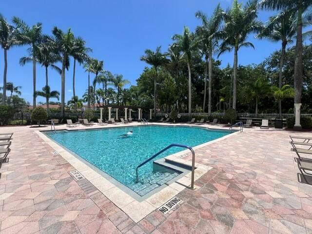 8583 Vía Serena, Boca Raton, FL 33433